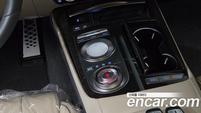 Genesis G80 (RG3) Gasoline 2.5 Turbo AWD 2022 — фото 9