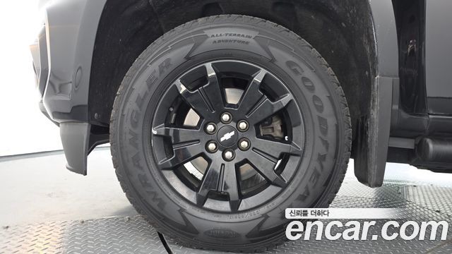 Chevrolet Real New Colorado 3.6 Z71-X Midnight 4WD 2021 — фото 5