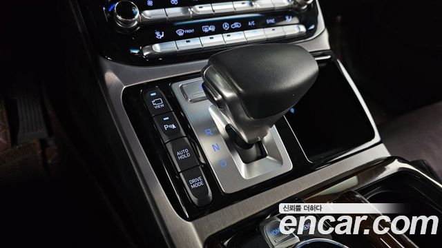 Genesis EQ900 3.8 GDI AWD Prestige 2016 — фото 9