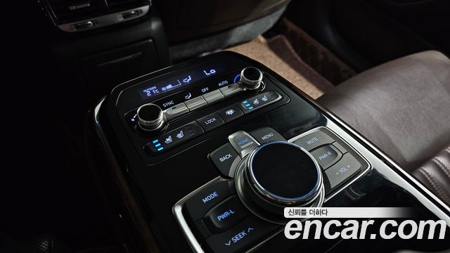 Genesis EQ900 3.8 GDI AWD Prestige 2016 — фото 19