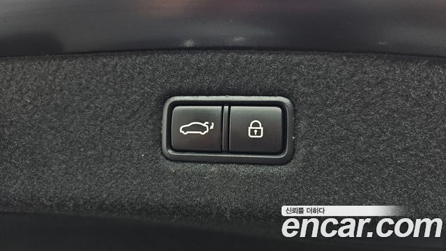 Genesis EQ900 3.8 GDI AWD Prestige 2016 — фото 20