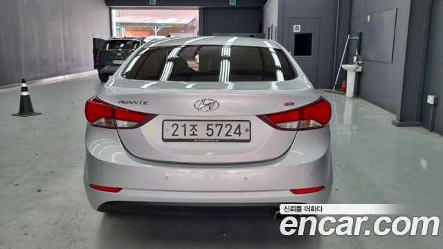 Hyundai Avante 1.6 GDi Modern Standard 2015 — фото 2
