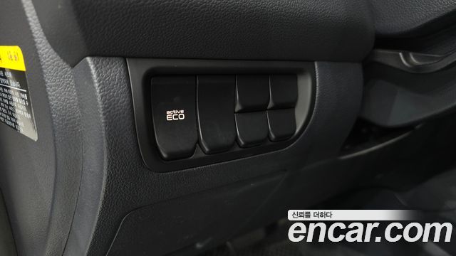 Kia Pride 1.6 GDI Sedan Luxury 2013 — фото 17