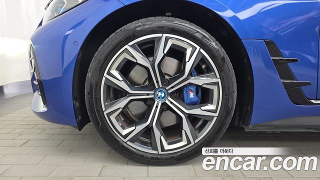 BMW i4 eDrive40 M Sports Pro 2023 — фото 5