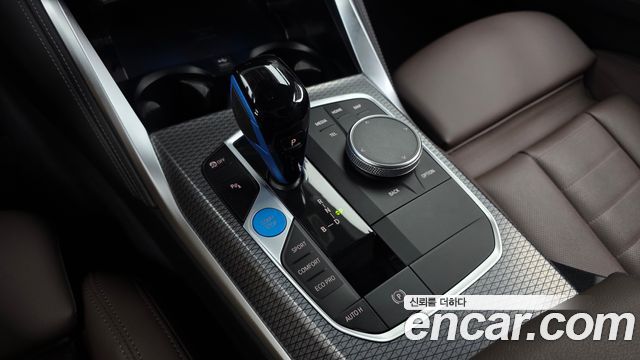 BMW i4 eDrive40 M Sports Pro 2023 — фото 9