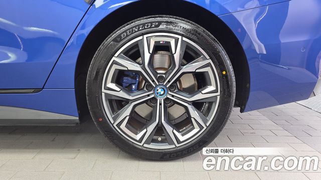 BMW i4 eDrive40 M Sports Pro 2023 — фото 21