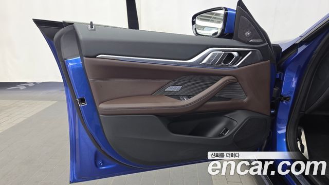 BMW i4 eDrive40 M Sports Pro 2023 — фото 24