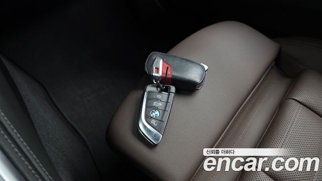 BMW i4 eDrive40 M Sports Pro 2023 — фото 26