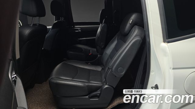 KG Mobility (SsangYong) Korando Turismo 4WD Extreme Sport 9-Seater 2019 — фото 12