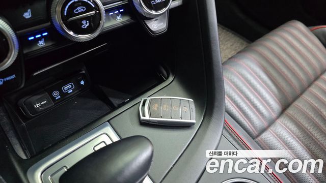 Genesis G70 2.0T AWD Sport Package 2018 — фото 15