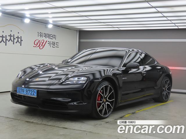 Porsche Taycan 4S