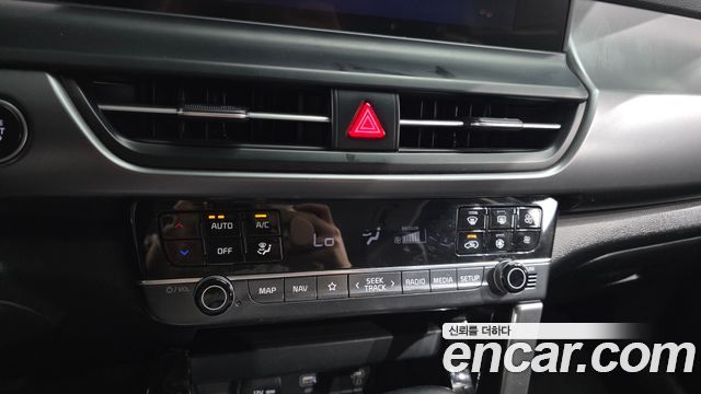 Kia Seltos Gasoline 1.6 Turbo 2WD Prestige 2023 — фото 15