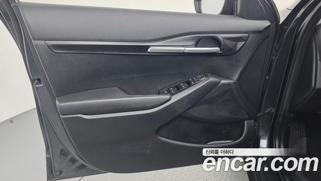 Kia Seltos Gasoline 1.6 Turbo 2WD Prestige 2023 — фото 24