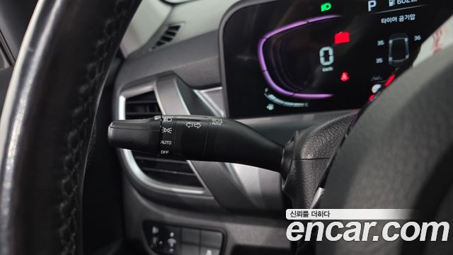Kia Seltos Gasoline 1.6 Turbo 2WD Prestige 2023 — фото 33