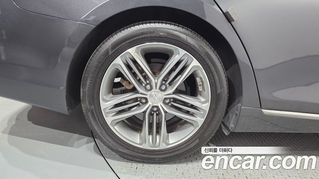 Hyundai Grandeur (IG) 2.4 Exclusive Special 2019 — фото 5