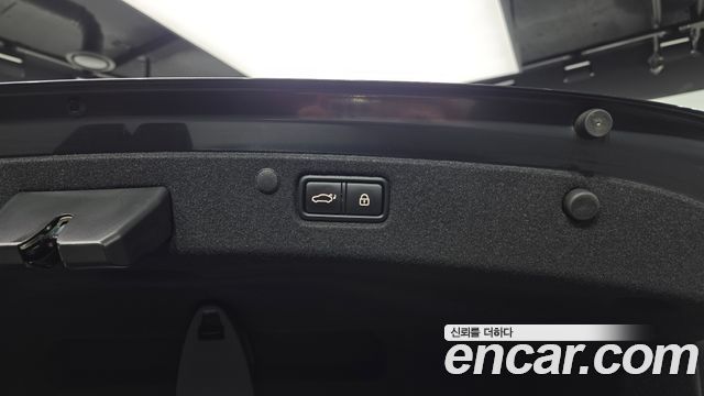 Hyundai Grandeur (IG) 2.4 Exclusive Special 2019 — фото 17