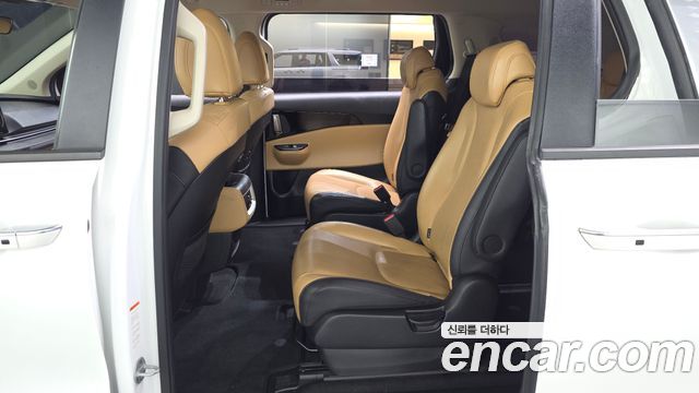 Kia Carnival (IV) Gasoline 9-Seater Prestige 2023 — фото 11