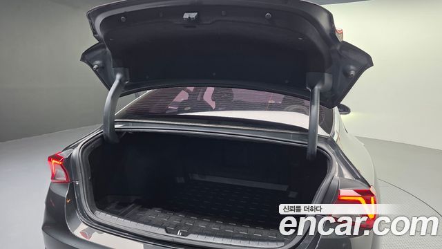 Kia K5 (III) 2.0 Noblesse 2020 — фото 33