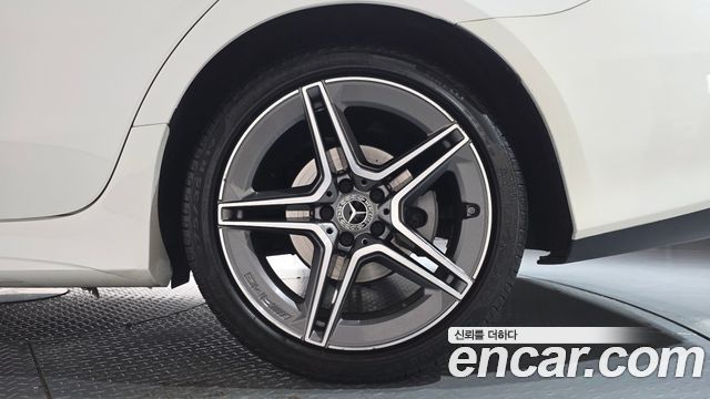 Mercedes-Benz CLS-Class (C257) CLS300d 4MATIC 2023 — фото 21