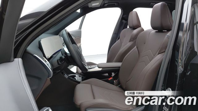 BMW X1 (U11) sDrive 20i M Sport 2023 — фото 20