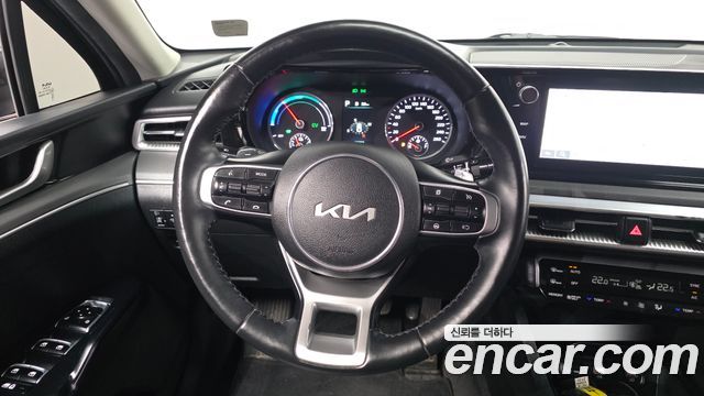 Kia K5 Hybrid (III) Prestige 2022 — фото 13