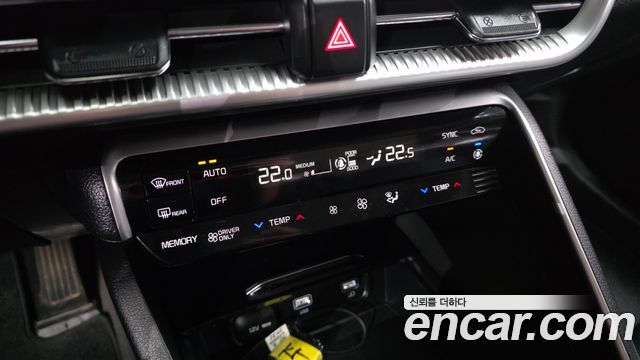 Kia K5 Hybrid (III) Prestige 2022 — фото 17