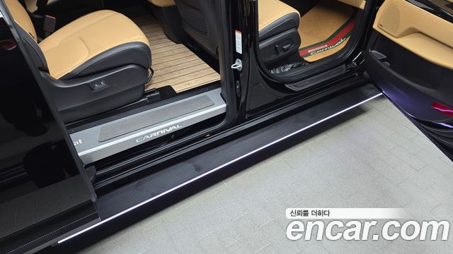 Kia Carnival (IV) Gasoline 9-Seater Signature 2023 — фото 30