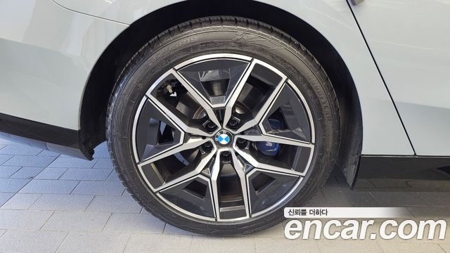 BMW 5 Series (G60) 520i M Sport 2025 — фото 5