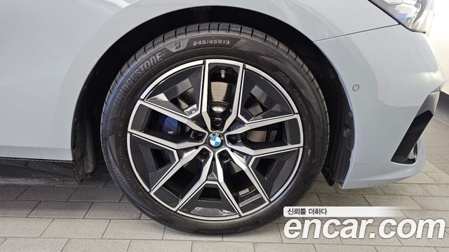 BMW 5 Series (G60) 520i M Sport 2025 — фото 21