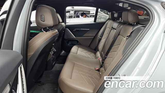 BMW 5 Series (G60) 520i M Sport 2025 — фото 26
