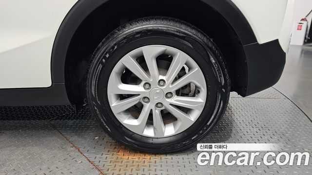 KG Mobility (SsangYong) Very New Tivoli Gasoline 1.5 2WD V3 2021 — фото 21