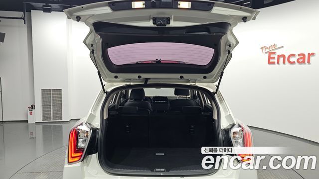 KG Mobility (SsangYong) Very New Tivoli Gasoline 1.5 2WD V3 2021 — фото 31