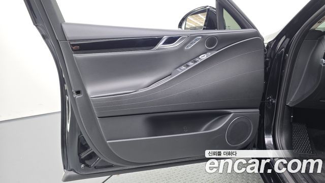 Genesis G80 (RG3) Gasoline 2.5 Turbo AWD 2022 — фото 24