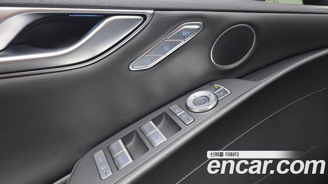 Genesis G80 (RG3) Gasoline 2.5 Turbo AWD 2022 — фото 29