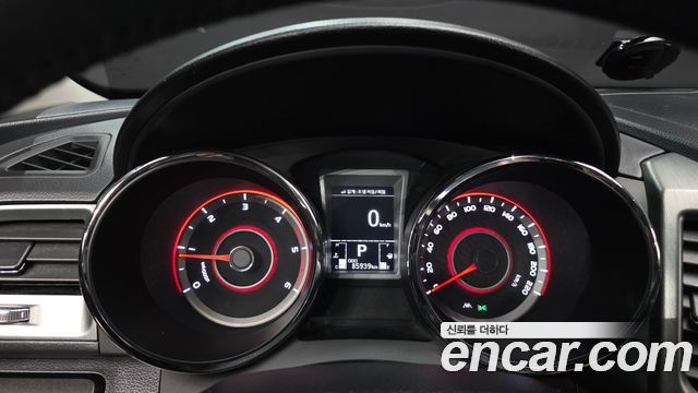 KG Mobility (SsangYong) Tivoli Armor Diesel LX 2WD 2018 — фото 8