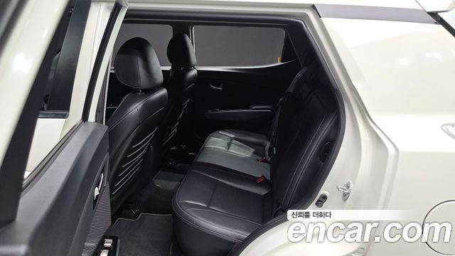 KG Mobility (SsangYong) Tivoli Armor Diesel LX 2WD 2018 — фото 12