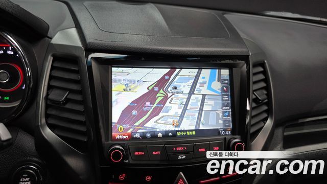 KG Mobility (SsangYong) Tivoli Armor Diesel LX 2WD 2018 — фото 15