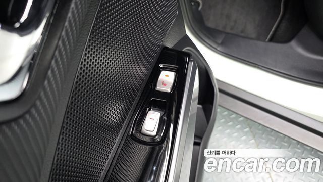 KG Mobility (SsangYong) Tivoli Armor Diesel LX 2WD 2018 — фото 20