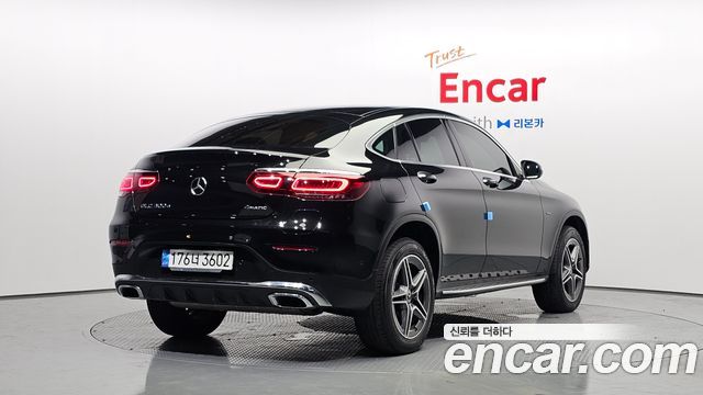 Mercedes-Benz GLC-Class (X253) GLC300e 4MATIC Coupe 2021 — фото 2