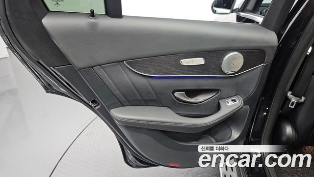 Mercedes-Benz GLC-Class (X253) GLC300e 4MATIC Coupe 2021 — фото 25