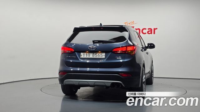 Hyundai Santa Fe (DM) Diesel(e-VGT) 2.2 4WD Exclusive 2015 — фото 4
