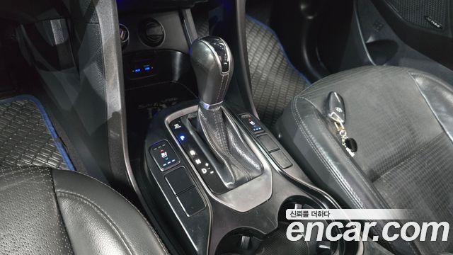 Hyundai Santa Fe (DM) Diesel(e-VGT) 2.2 4WD Exclusive 2015 — фото 9