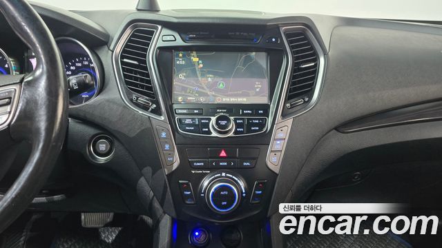 Hyundai Santa Fe (DM) Diesel(e-VGT) 2.2 4WD Exclusive 2015 — фото 13