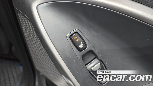 Hyundai Santa Fe (DM) Diesel(e-VGT) 2.2 4WD Exclusive 2015 — фото 18