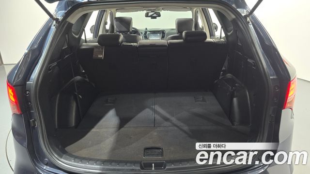 Hyundai Santa Fe (DM) Diesel(e-VGT) 2.2 4WD Exclusive 2015 — фото 20