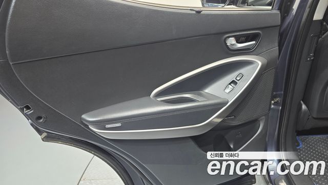 Hyundai Santa Fe (DM) Diesel(e-VGT) 2.2 4WD Exclusive 2015 — фото 25