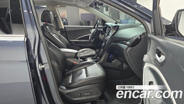 Hyundai Santa Fe (DM) Diesel(e-VGT) 2.2 4WD Exclusive 2015 — фото 26