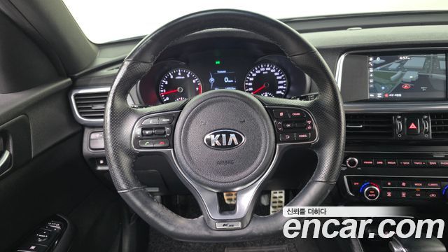 Kia K5 (II) 2.0 SX Prestige 2017 — фото 15