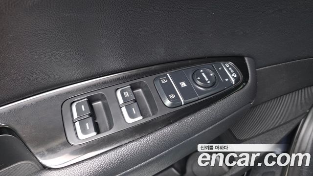 Kia K5 (II) 2.0 SX Prestige 2017 — фото 20