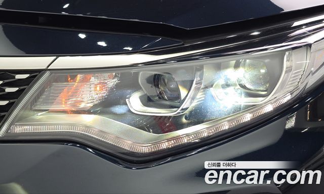 Kia K5 (II) 2.0 SX Prestige 2017 — фото 22